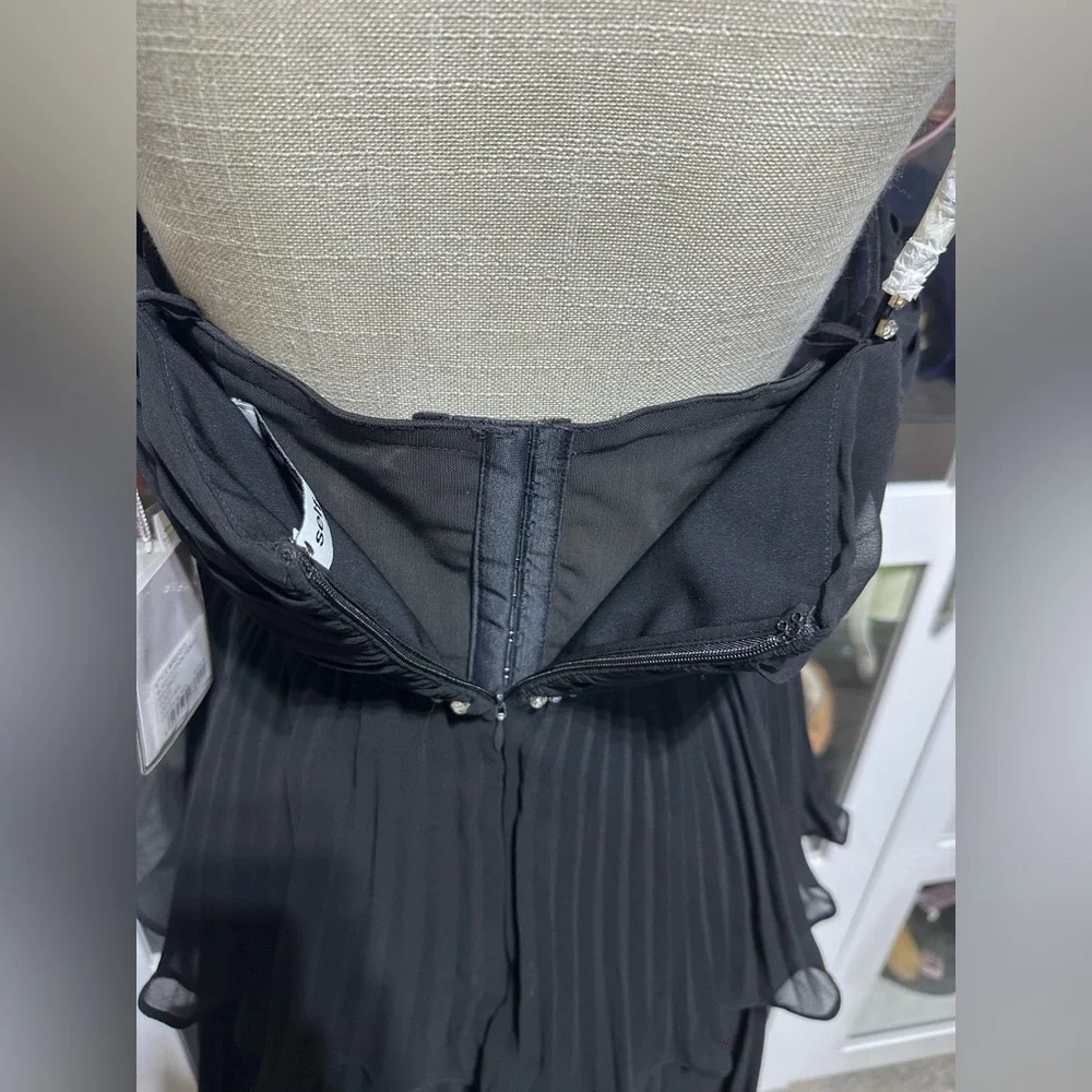 Self portrait Dress . NWT. Size 8us - Picture 10 of 11